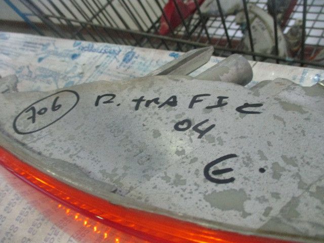 Pisca frente esquerdo RENAULT Trafic II (FL)