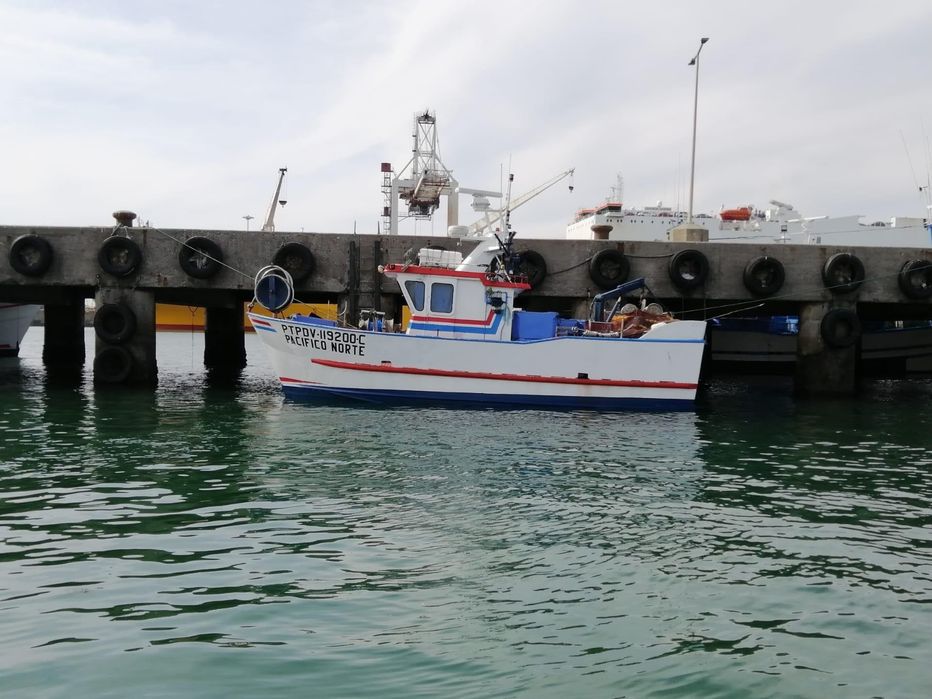 Barco de pesca profissional
