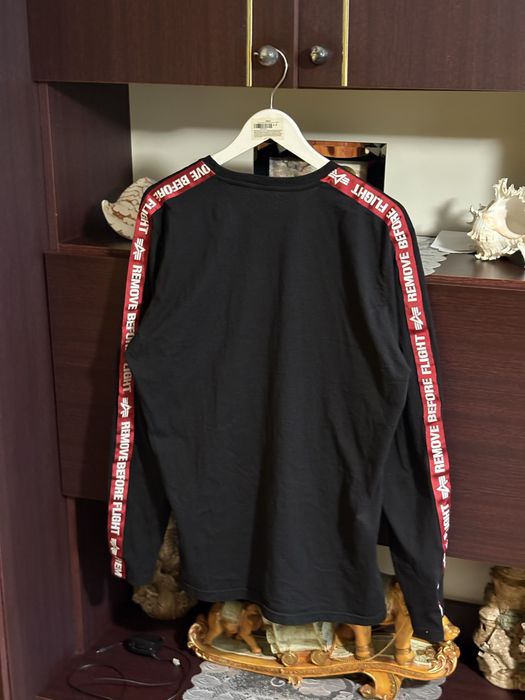Лонгслів Alpha Industries Remove Before Flight чорний, по факту L (бірка XL)