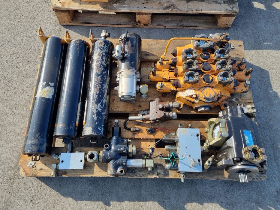 CASE 921 C ładowarka kołowa hydraulika komplet