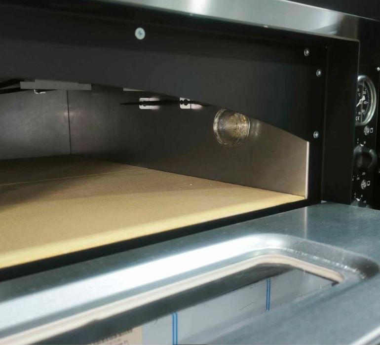 Forno para 4 pizzas elétrico 230/400V