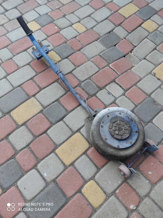 Продам пневмодомкрат
