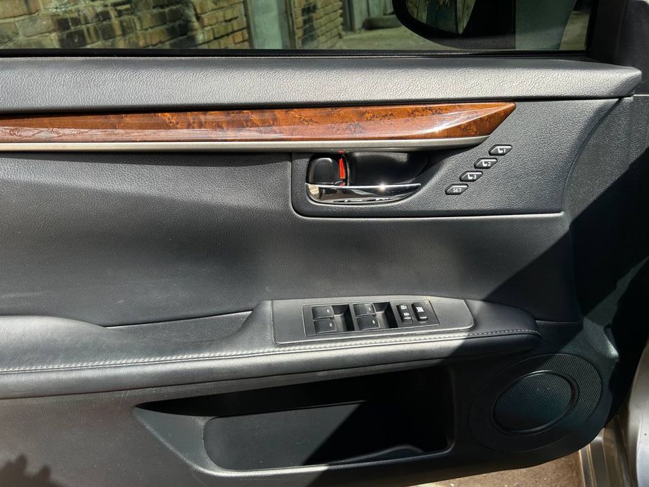 Lexus ES 350 2014 року