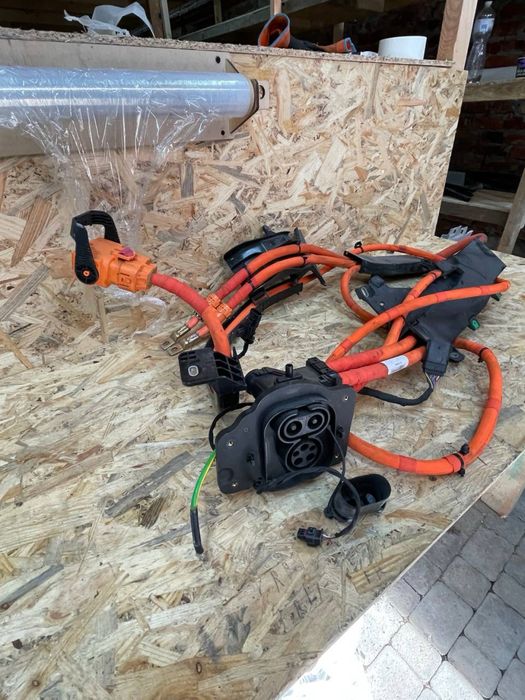 Порт зарялки Polestar 2