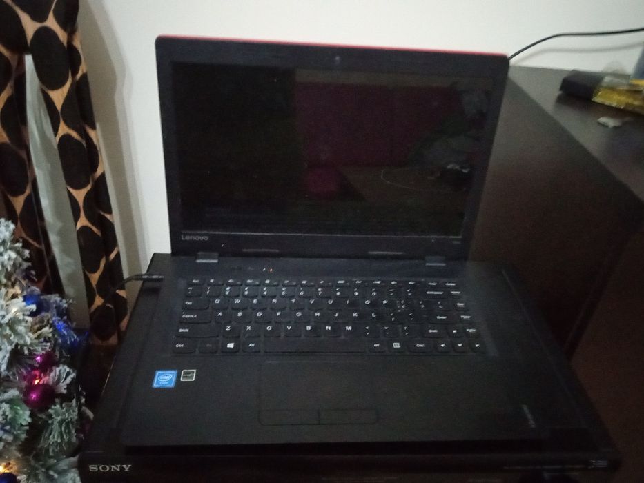 Laptop Lenovo 100s 14ibr uszkodzona matryca na części