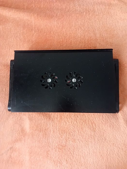 Столик для ноутбука