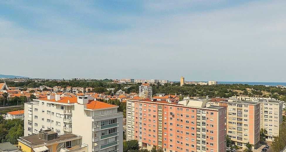 T1 mobilado com vista panorâmica e muita luz – Alvalade (Av. Roma)
