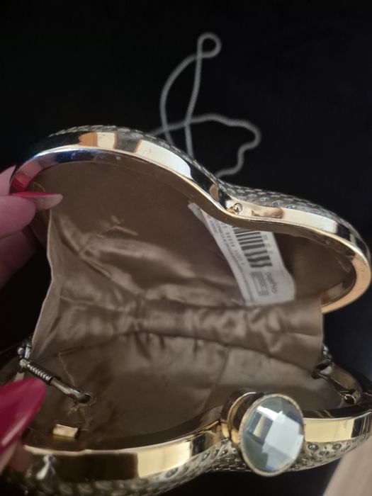 Mala coração dourado