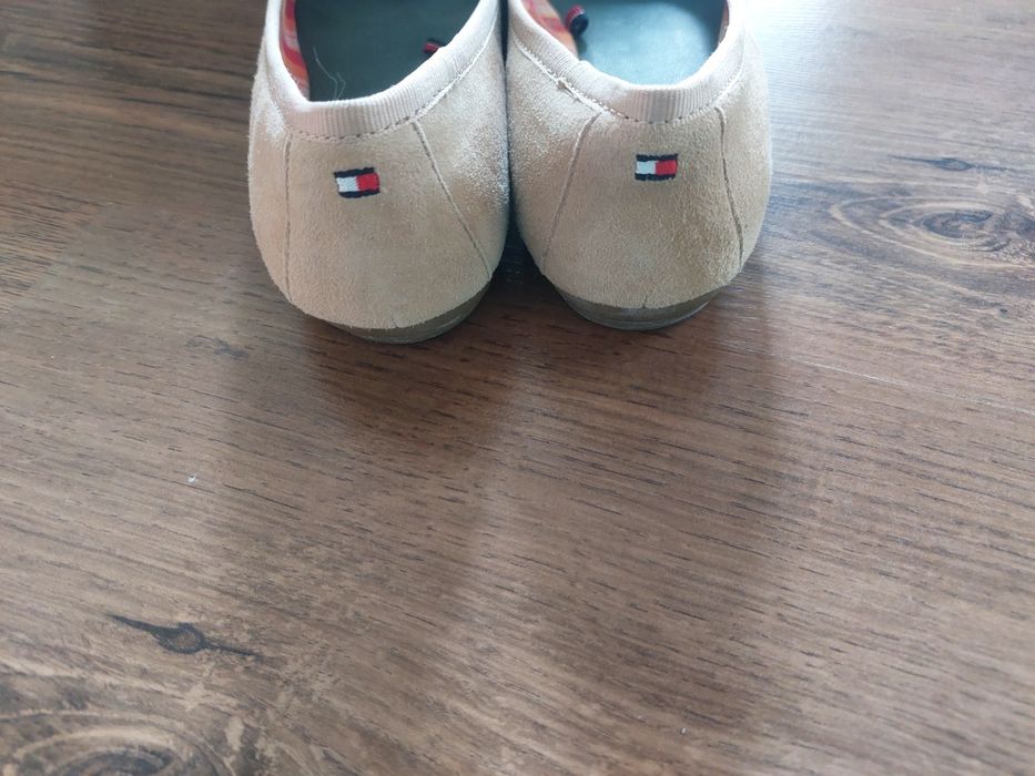 Tommy Hilfiger baleriny zamszowe 37 stan idealny