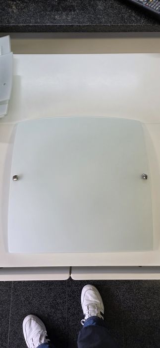 Conjunto de candeeiros em vidro para aplicação em teto e/ou parede
\.