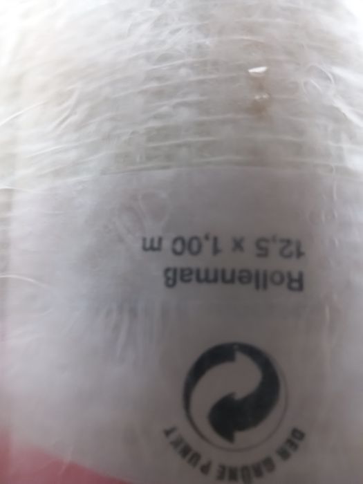 Tapeta imitacja płotna.