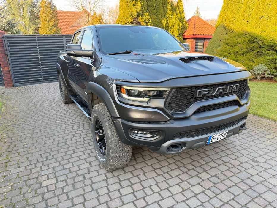 RAM 1500 TRX RAM TRX zamiana na Chrysler Pacifica TOURING  L AWD