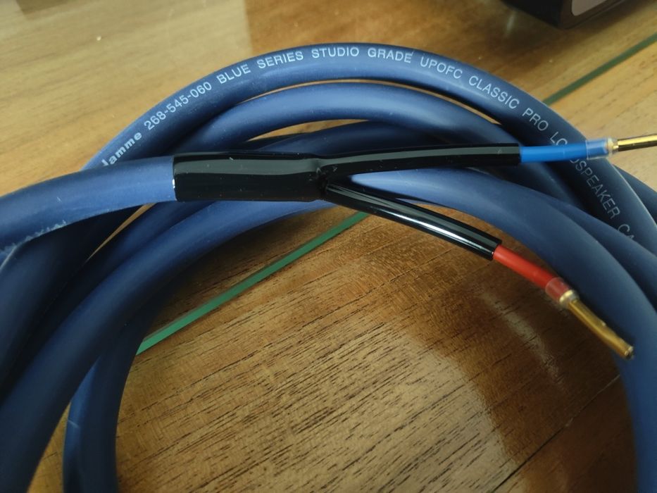 Van Damme Pro Grade Blue Series 4mm – Cabos de Coluna (2m cada)