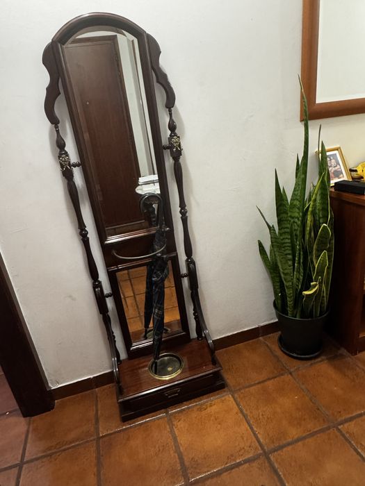 Espelho de pé clássico madeira + suporte guarda-chuva (ótimo estado)