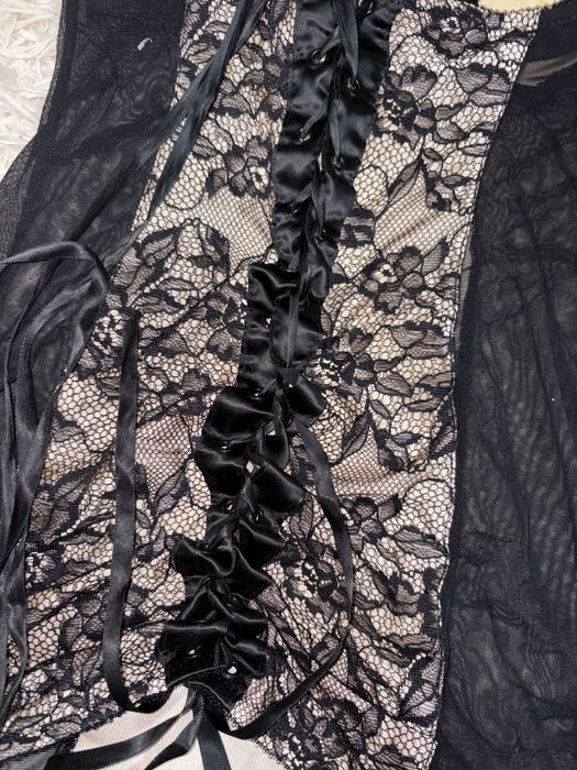 Мереживні бюстгальтери