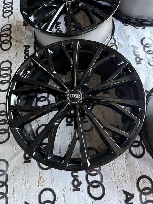 Титани ковані колеса Ауди оригіна Audi  4k0601025L розборка шрот Ауді