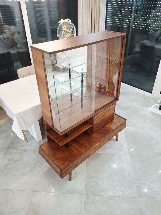 witryna gablotka serwantka oszklona z barkiem Design PRL