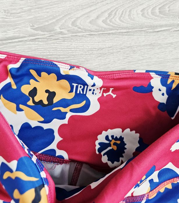 Kolorowe legginsy w kwiaty Tridri s 36