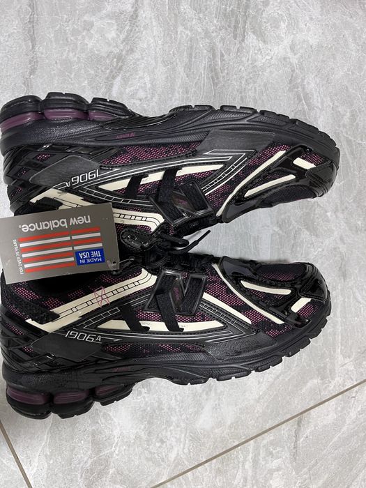 Кроссовки New Balance 1906R