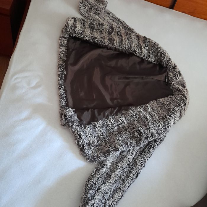 Casaco  curto de senhora  quentinho