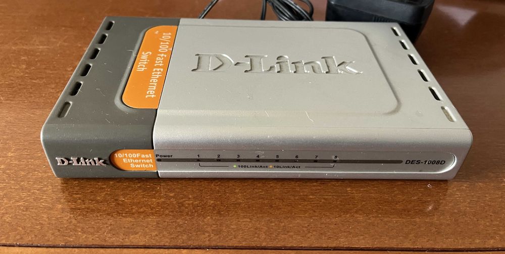 Switch Ethernet D-Link 10/100 DES-1008D441179494018590721