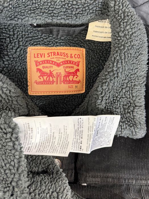 Ocieplana Kurtka Levi’s White Tab Nowa Kolekcja Czarna