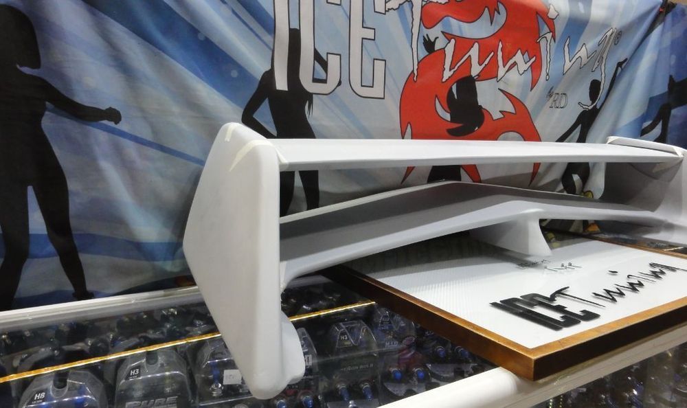 Aileron / lip / spoiler traseiro Universal Tipo Mitsubishi Lancer Evoluition 6