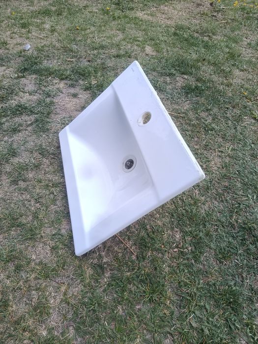 Umywalka   50 cm