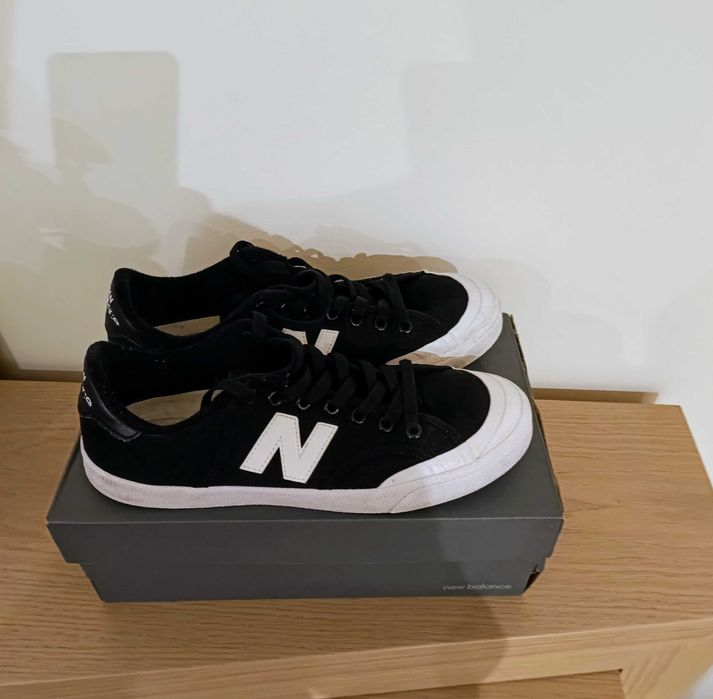 Ténis New Balance Pro Court v2 Vulc preto branco