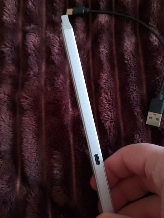 Електрична заряджувальна запальничка для газових плит