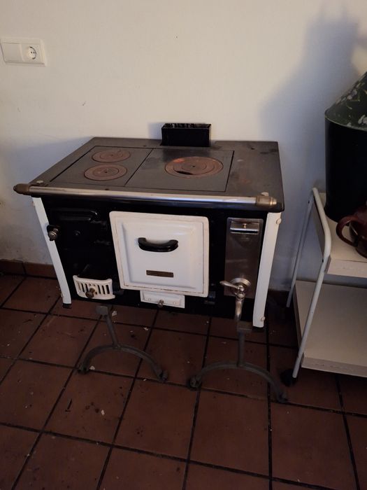 Fogao a lenha de ferro fundido