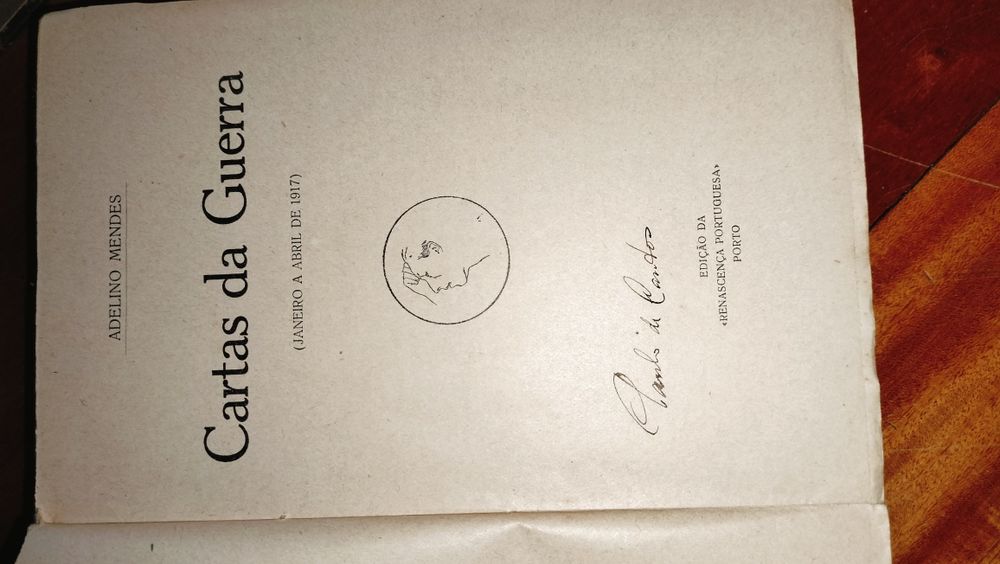 Coleção de 46 livros antigos
