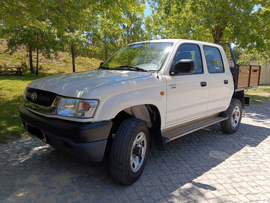Toyota Hilux D4D  4x4 cabine dupla ano 2004 com IVA dedutível
