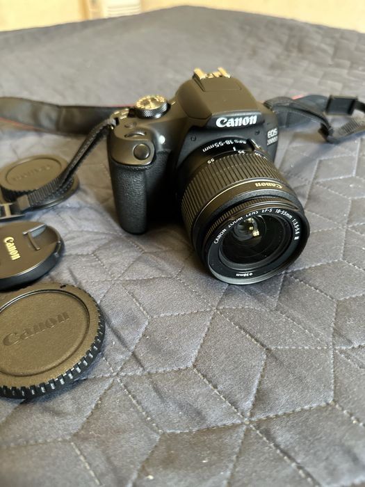 Фотоапарт Canon EOS 2000D