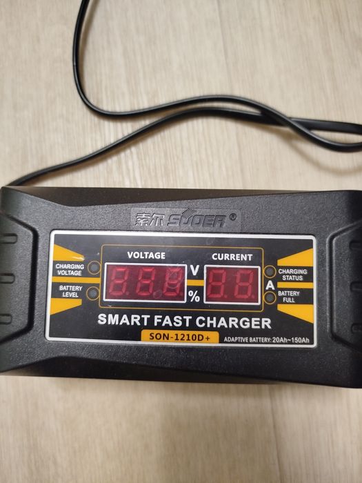 Імпульсний зарядний пристрій Suoer 12V 10А SON-1210D+