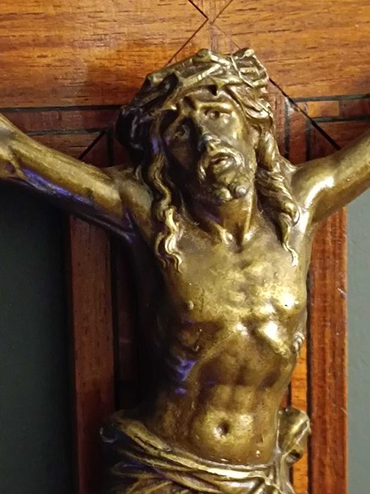 Krzyż drewniany, krucyfiks