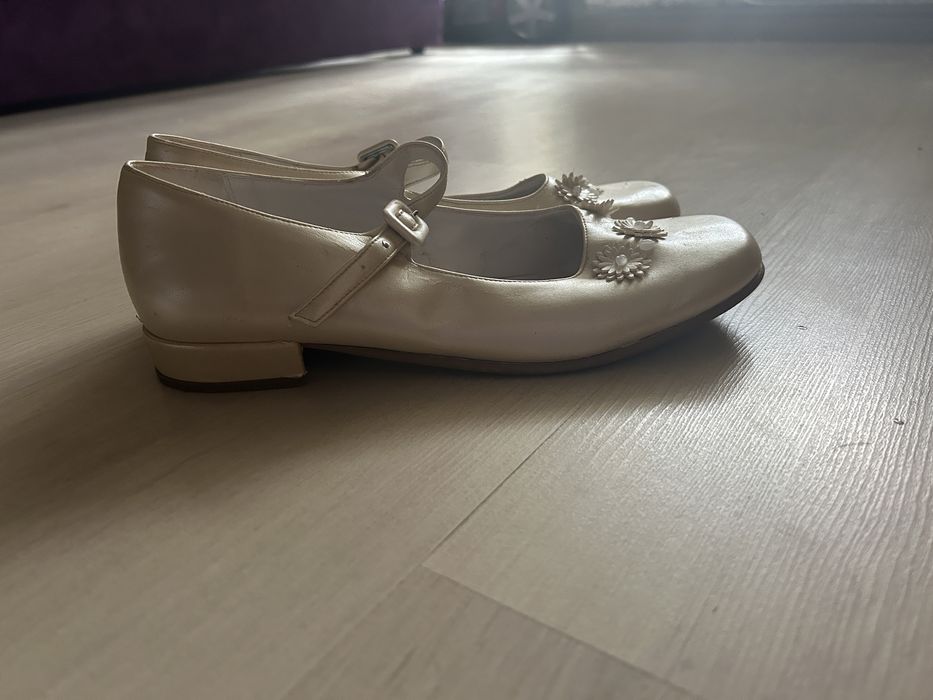 Туфлі жіночі білі