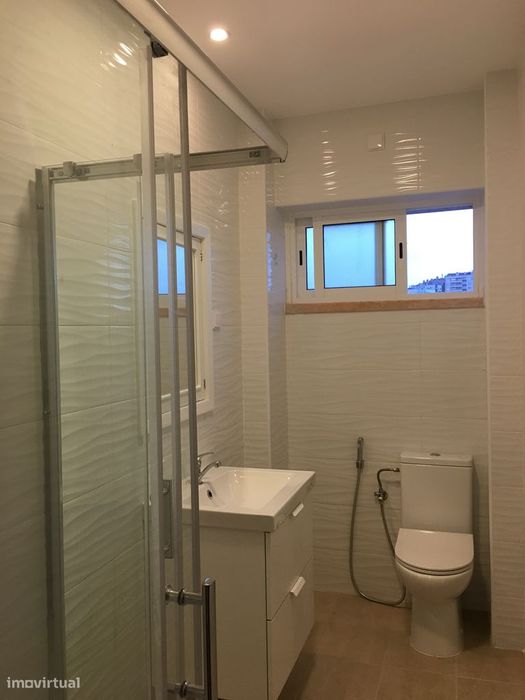 T3+1 com renovação recente e completamente equipado e mobilado