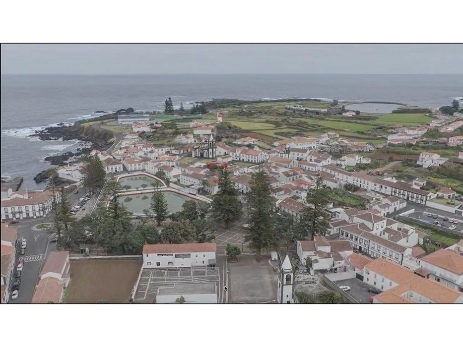 Oportunidade Única: Moradia para Remodelar no Coração de Santa Cruz...