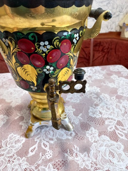 Електросамовар з петриківським розписом