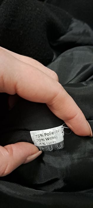 Płaszcz zimowy czarny 44