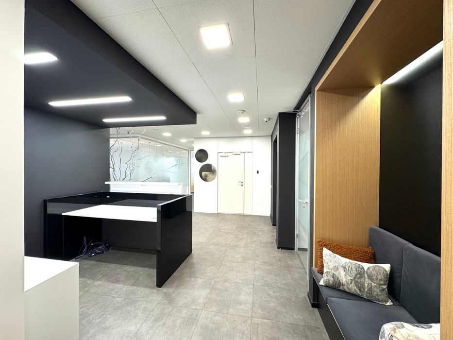 Оренда, офіс 250м2, дизайнерський ремонт, метро Палац спорту. Власник