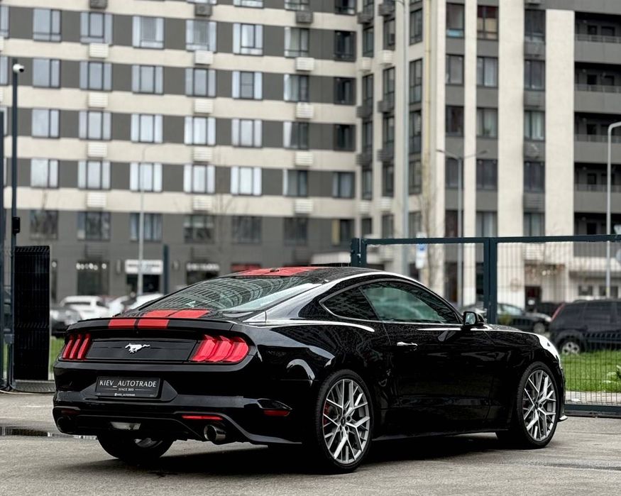 Продаж Ford Mustang