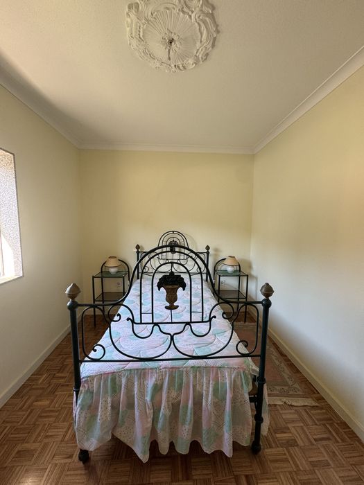 Cama solteiro ferro