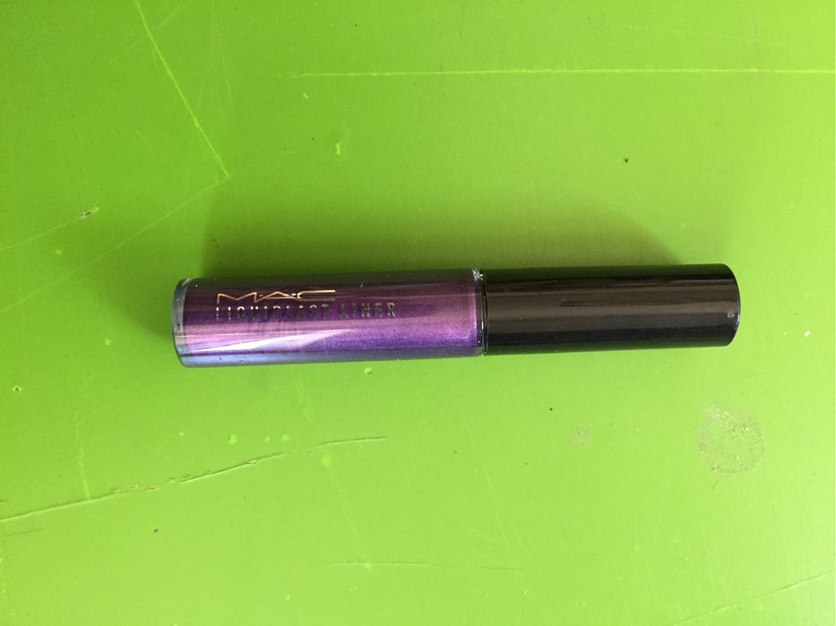 Liquid eye liner Black Mac Cosmetis - NOVO