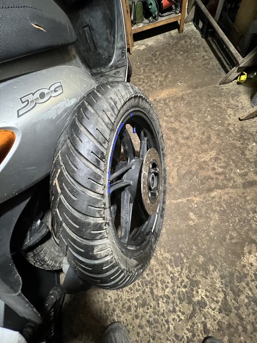 Резина SHIHFA  на Мото 120/80/17 в хорошому стані