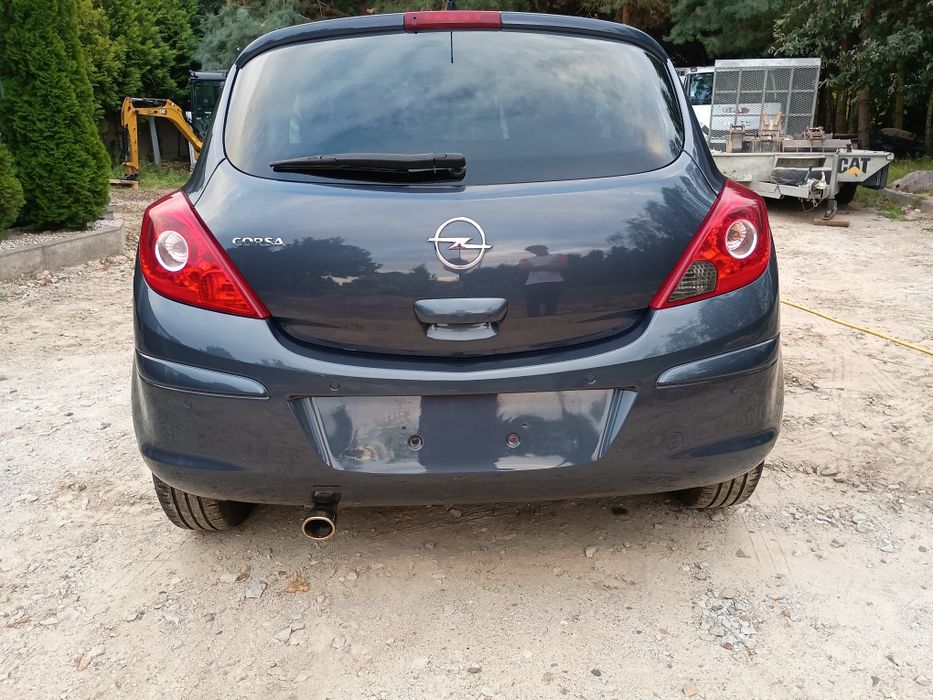 Opel Corsa D 1.4 benzyna klima  bogata wersja 2011r.z Niemiec.