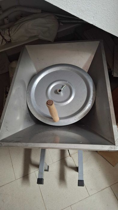 Esmagador de Uvas manual  Inox