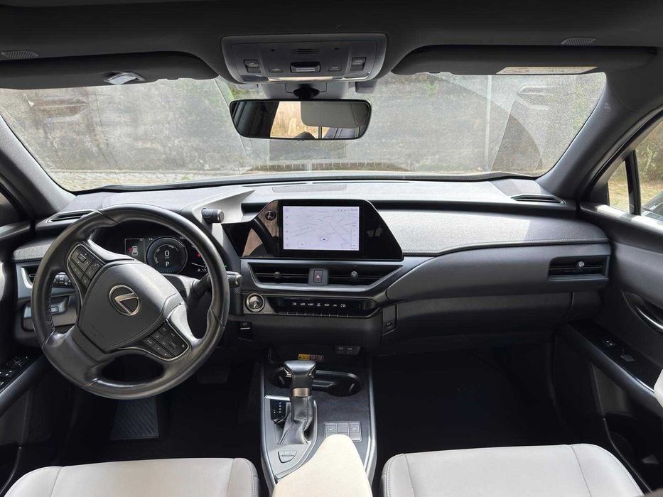 Lexus UX 250h F Sport