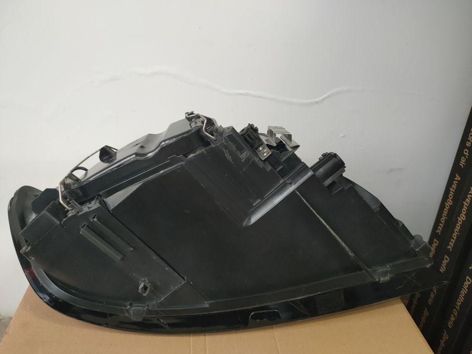 Farol Esquerdo VOLVO V50 (545) 1.6